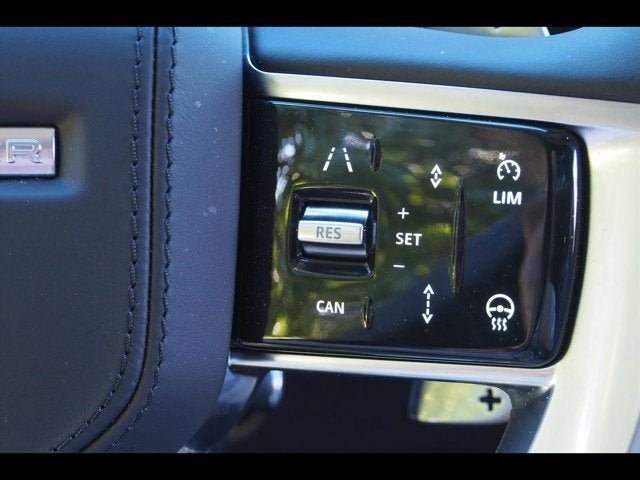 Used 2025 Land Rover Range Rover Long Wheelbase SE AWD/4WD image 30
