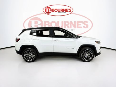 Used 2023 Jeep Compass Limited w/ Elite Group AWD/4WD image 12