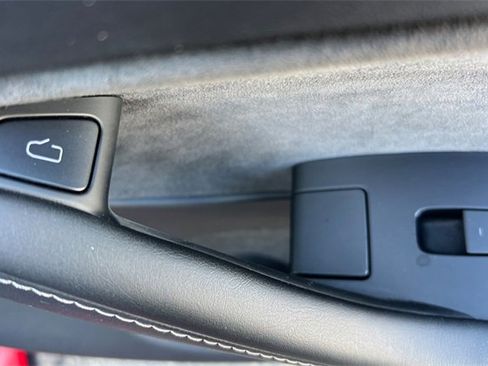 Used 2023 Tesla Model Y Performance image 20