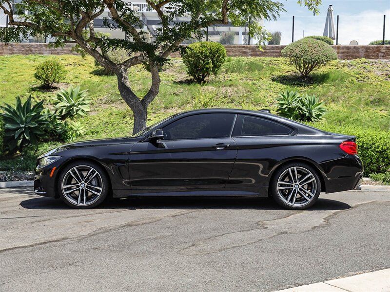 Used 2019 BMW 430i Coupe w/ M Sport Package RWD image 2