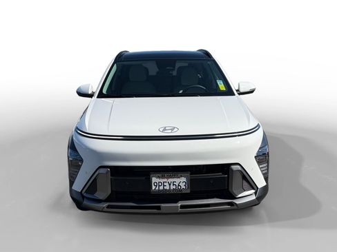 Certified 2025 Hyundai Kona Limited FWD image 8