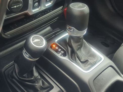Used 2020 Jeep Wrangler Sport AWD/4WD image 20
