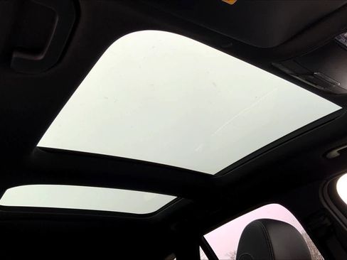 Used 2020 Mercedes-Benz GLC 300 4MATIC image 14