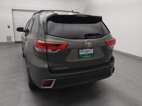 Used 2019 Toyota Highlander Limited image 6