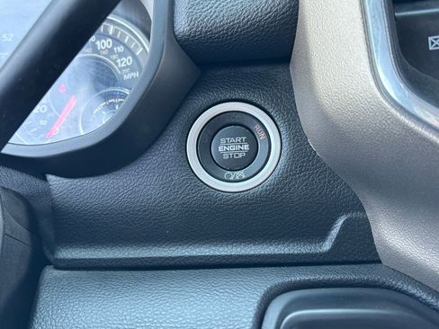 Used 2024 RAM 2500 Laramie image 8