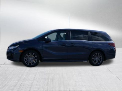 New 2026 Honda Odyssey Touring image 6