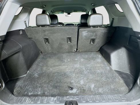 Used 2021 GMC Terrain SLT FWD image 28
