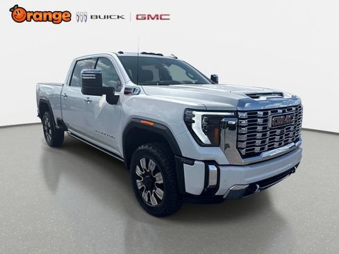 Used 2024 GMC Sierra 2500 Denali w/ Denali Reserve Package AWD/4WD image 1