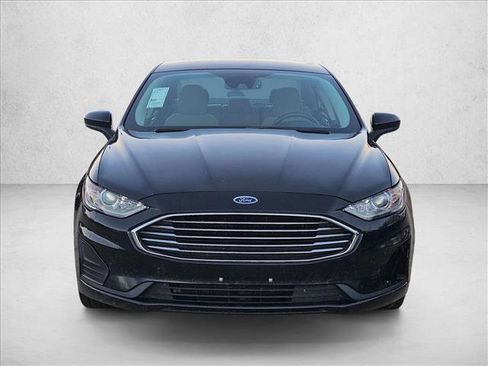 Used 2019 Ford Fusion S image 2