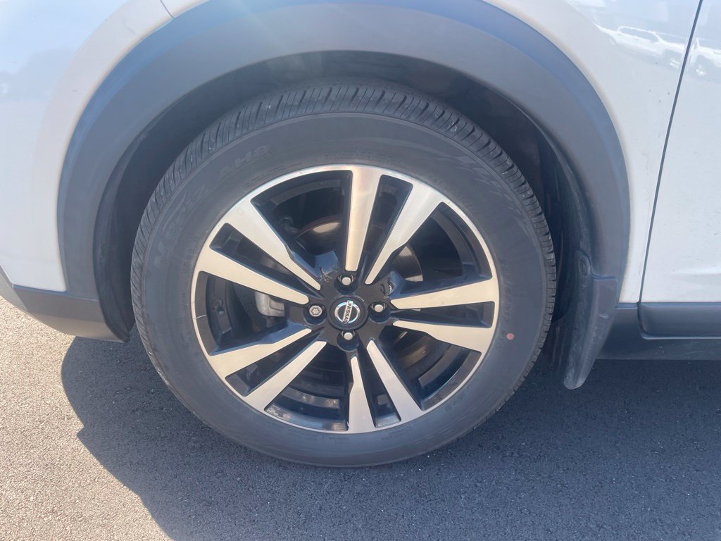 Used 2020 Nissan Kicks SV FWD image 8