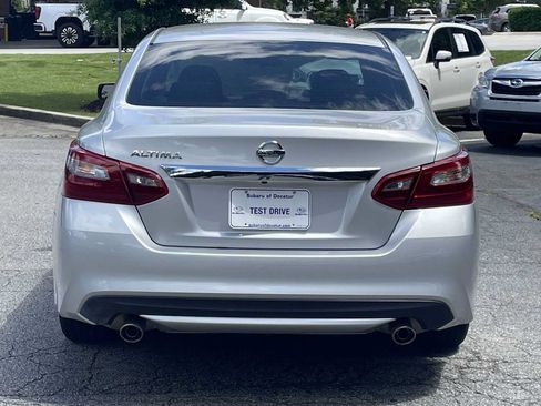 Used 2018 Nissan Altima 2.5 S w/ S Convenience Package FWD image 3