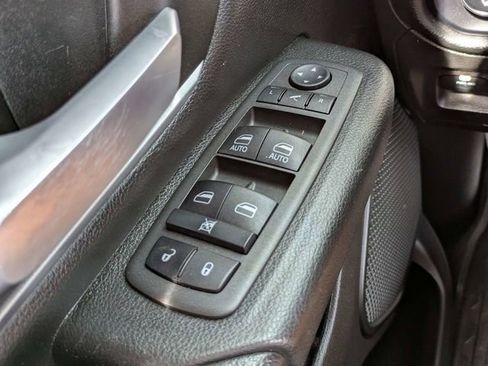 Used 2022 RAM 1500 Big Horn AWD/4WD image 25