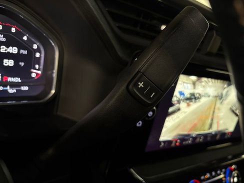 Used 2024 GMC Sierra 2500 AT4 w/ Technology Package image 25