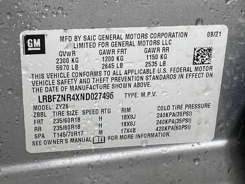 Used 2022 Buick Envision Essence w/ Technology Package I FWD image 11