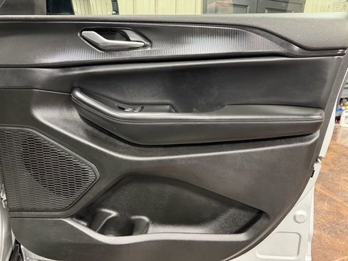 Used 2024 Jeep Grand Cherokee L Laredo image 29