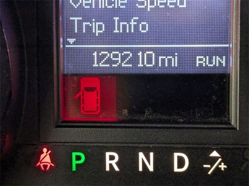 Used 2016 Dodge Grand Caravan R/T image 18