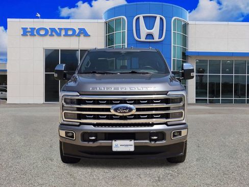 Used 2024 Ford F250 Platinum AWD/4WD image 8