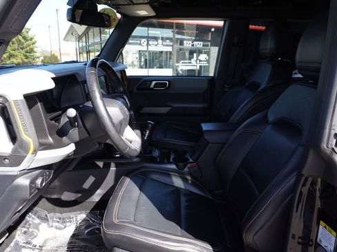 Used 2021 Ford Bronco Badlands image 21