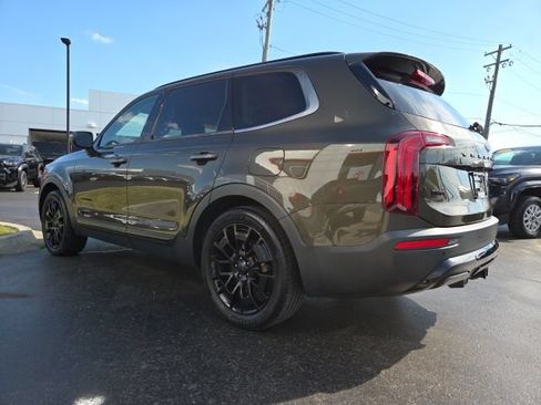 Used 2021 Kia Telluride EX w/ EX Premium Package AWD/4WD image 5