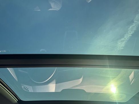 Used 2025 Audi Q3 2.0T Premium image 15