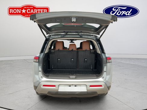 Used 2024 Nissan Pathfinder Platinum FWD image 21