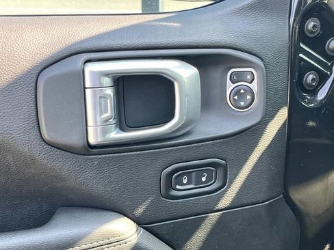 Used 2021 Jeep Wrangler Unlimited Sahara AWD/4WD image 25