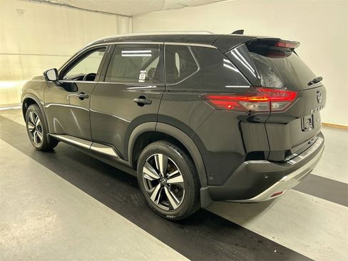 Used 2023 Nissan Rogue Platinum w/ Platinum Premium Package image 10