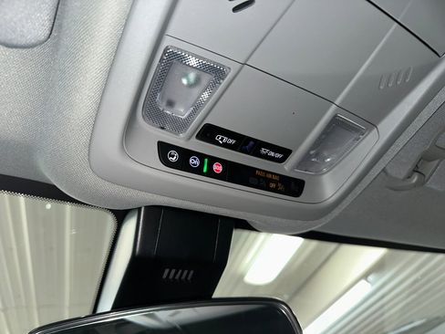 Used 2022 Chevrolet Equinox LT w/ LPO, Floor Liner Package image 14