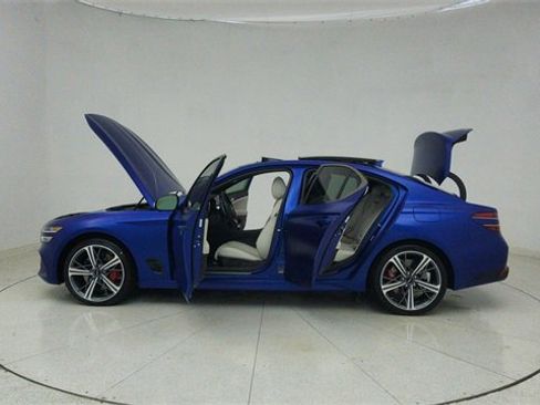 Used 2025 Genesis G70 3.3T Advanced w/ Sport Prestige Package image 73