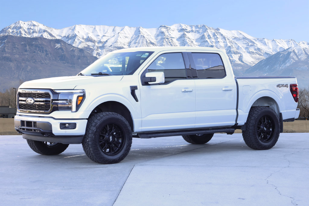 Used 2025 Ford F150 Lariat AWD/4WD image 2