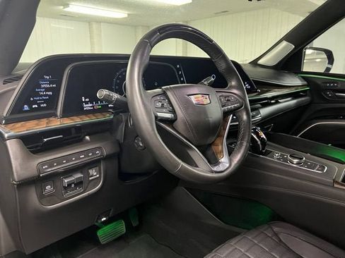Used 2024 Cadillac Escalade Sport Platinum w/ LPO, ONYX Package AWD/4WD image 14