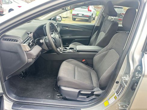 Used 2025 Toyota Camry LE image 27