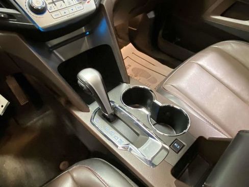 Used 2015 Chevrolet Equinox LTZ image 19