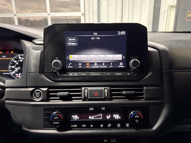 Used 2024 Nissan Pathfinder S FWD image 5