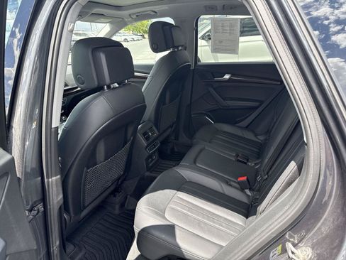 Used 2020 Audi Q5 2.0T Premium Plus w/ Premium Plus Package AWD/4WD image 17