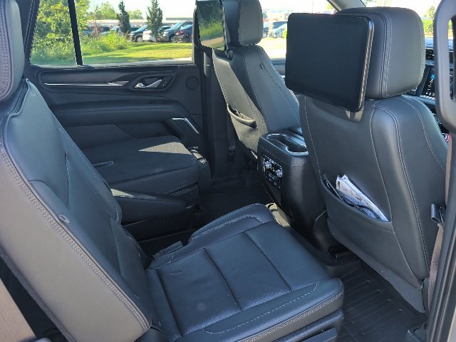Used 2021 GMC Yukon Denali w/ Denali Ultimate Package AWD/4WD image 12
