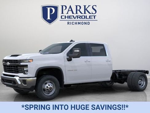 New 2025 Chevrolet Silverado 3500 W/T w/ WT Convenience Package image 2