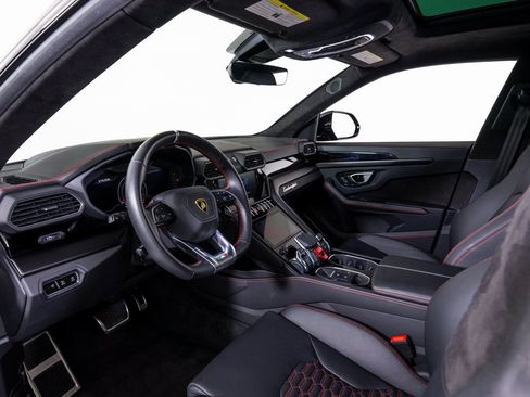 Used 2024 Lamborghini Urus S AWD/4WD image 16