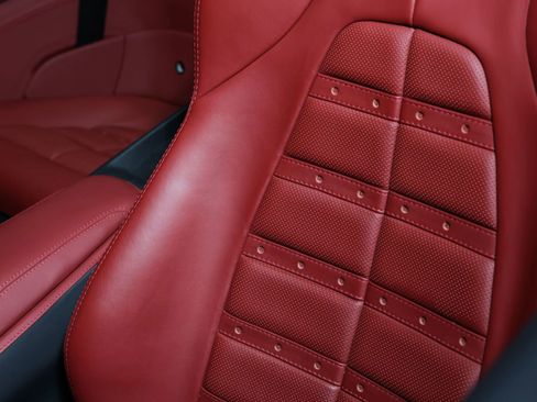 Used 2019 Ferrari Portofino image 45