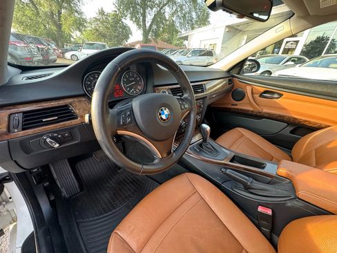 Used 2009 BMW 328i xDrive Coupe image 9