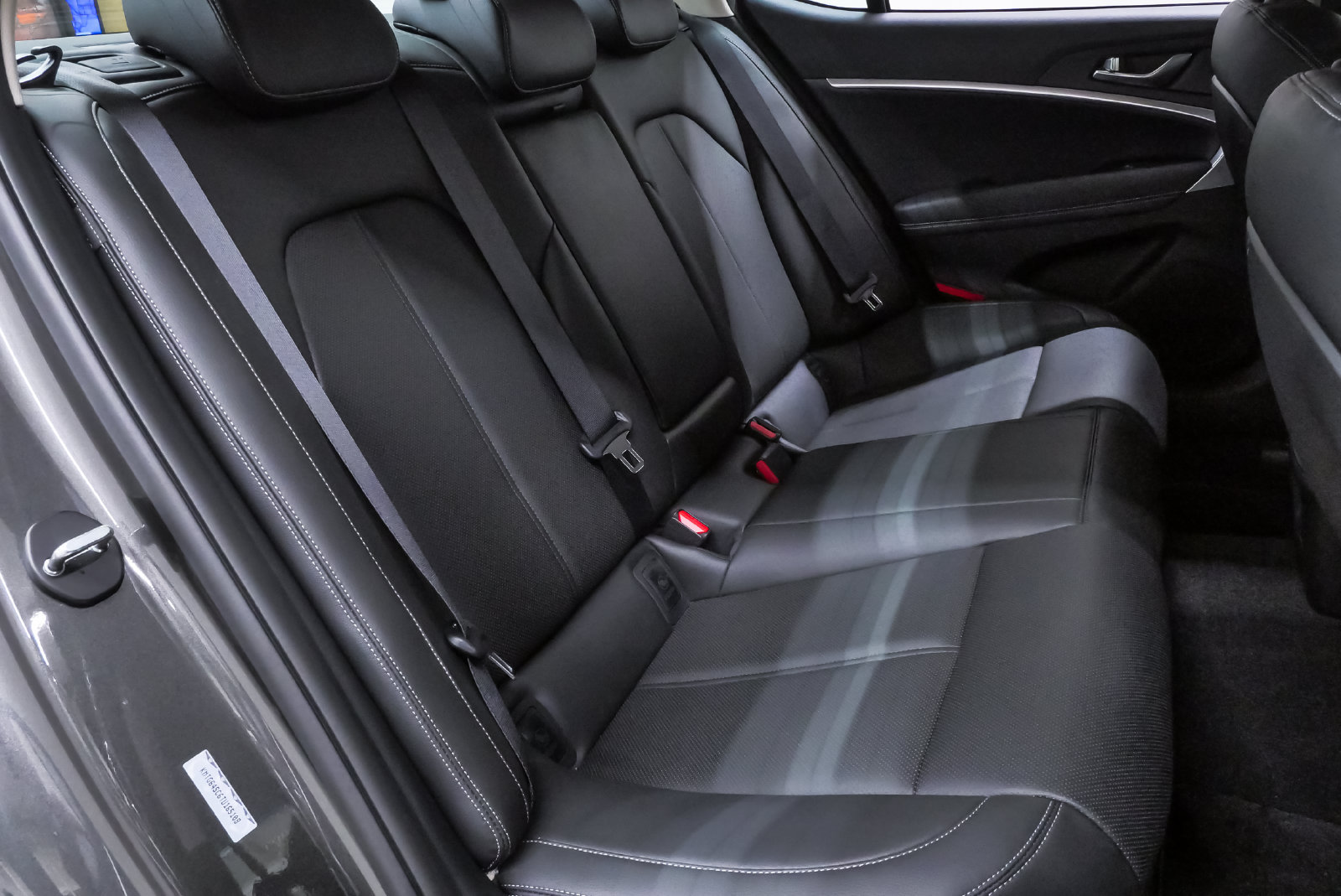 Certified 2026 Genesis G70 2.5T AWD/4WD image 11