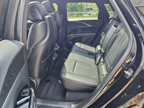 Certified 2024 Cadillac Lyriq Sport AWD/4WD image 16