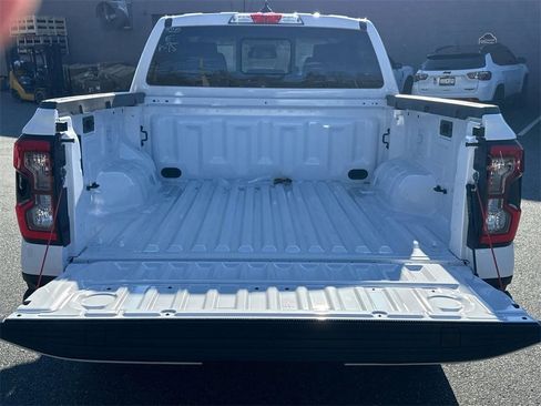 New 2025 Ford Ranger Lariat w/ FX4 Off-Road Package image 8