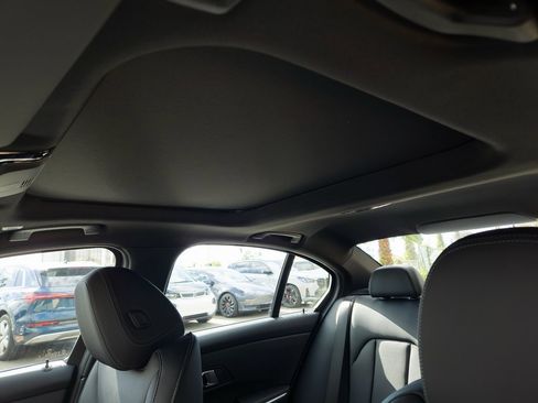 New 2026 BMW 330i Sedan w/ M Sport Package image 17