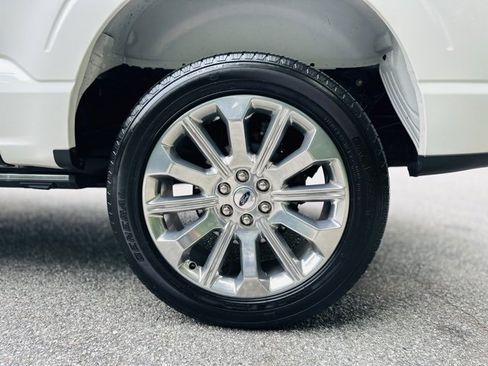 Used 2022 Ford F150 Limited image 29