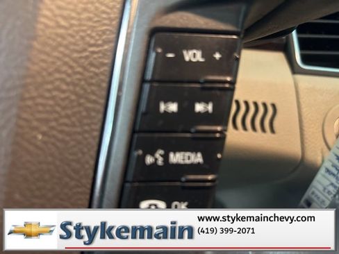 Used 2012 Ford Taurus SEL image 16