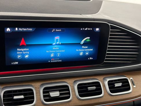 Used 2020 Mercedes-Benz GLS 450 4MATIC image 24