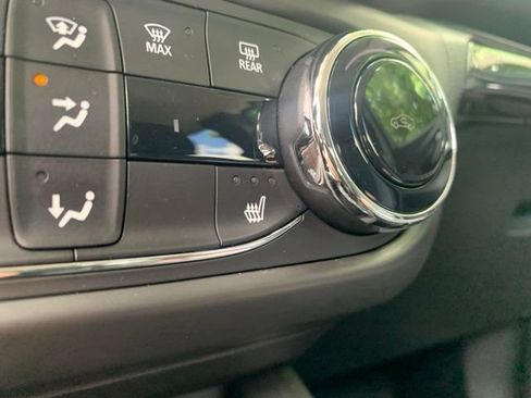 Used 2023 Chevrolet TrailBlazer LT w/ Convenience Package AWD/4WD image 20