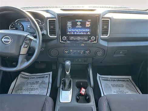 Used 2022 Nissan Frontier SV image 11