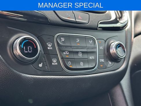 Used 2024 Chevrolet Equinox RS w/ RS Leather Package AWD/4WD image 21